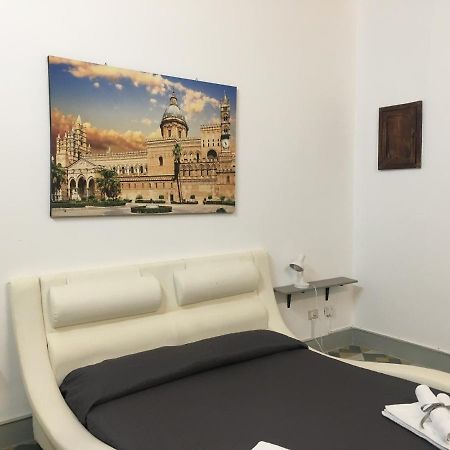 Le Stanze Di Regina Margherita Hotel Palermo Ngoại thất bức ảnh